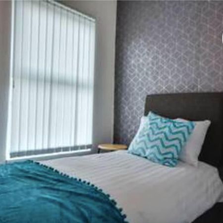 Antonio Str Liverpool 6 Beds Buitenkant foto