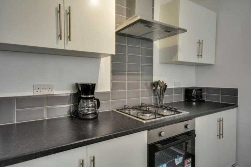 Antonio Str Liverpool 6 Beds Buitenkant foto